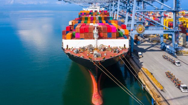 Container cargo ship in business logistic Premium Photo